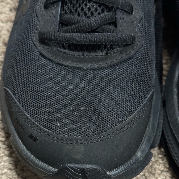 Under Armour sneakers - Picture 3 of 6